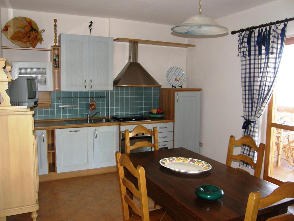 Appartamenti Ideal イーゾラ・ロッサ 部屋 写真